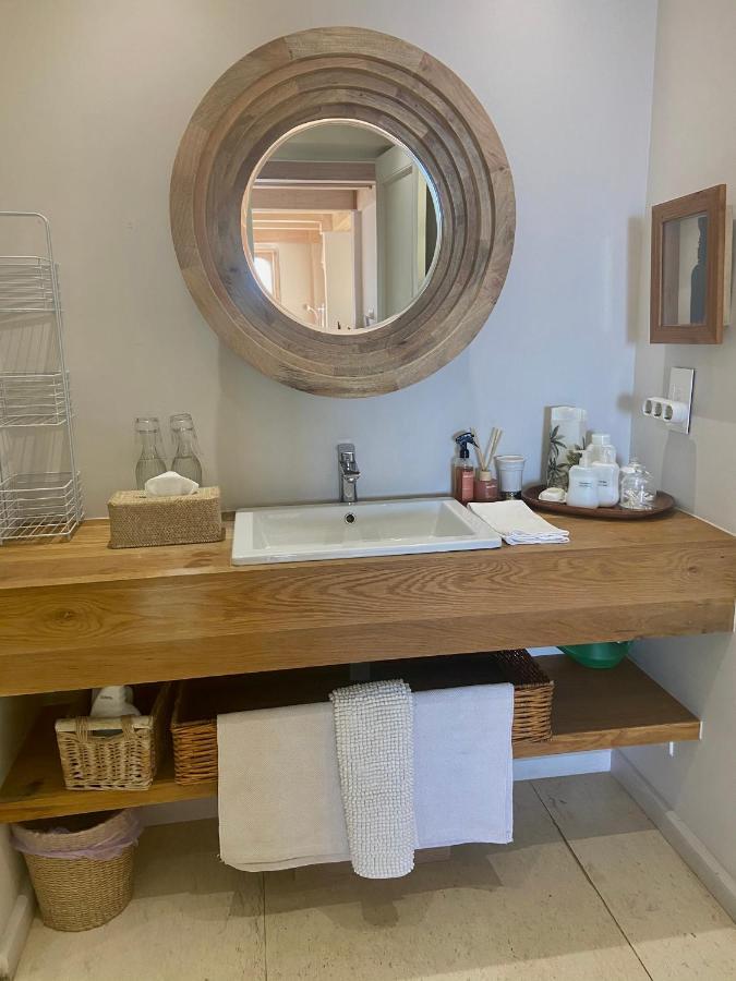 Villa Del Mar - "Luxurious En-Suite Bedroom With Lounge And Stunning Sea View Balcony In Bantry Bay" Cape Town Bagian luar foto